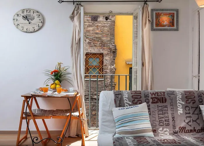 Boutique Domus Navona Librari Balcony Apartment *