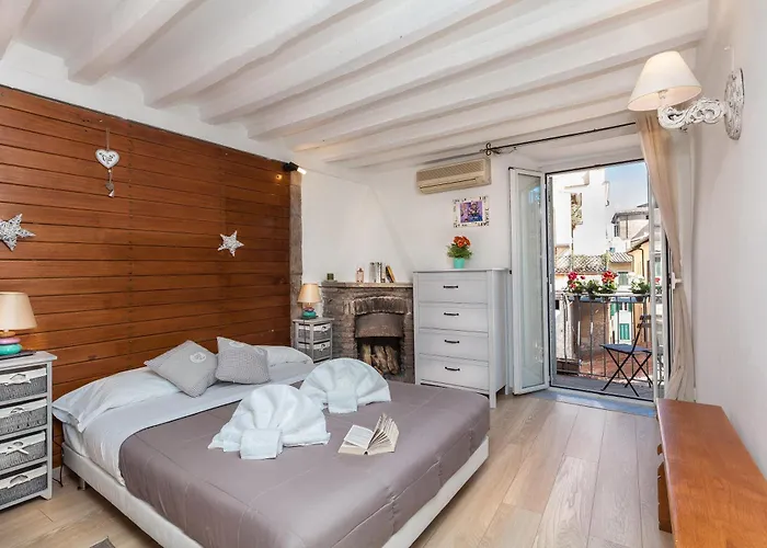 Apartment Boutique Domus Navona Librari Balcony